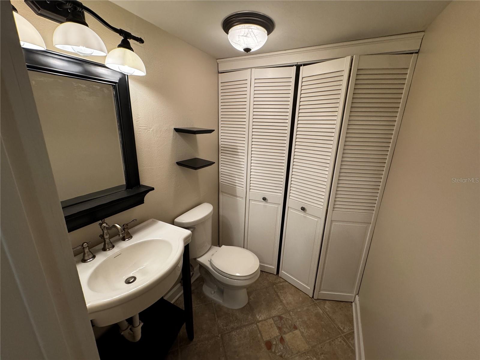 Image 16 of 17 For 2902 Ash Drive