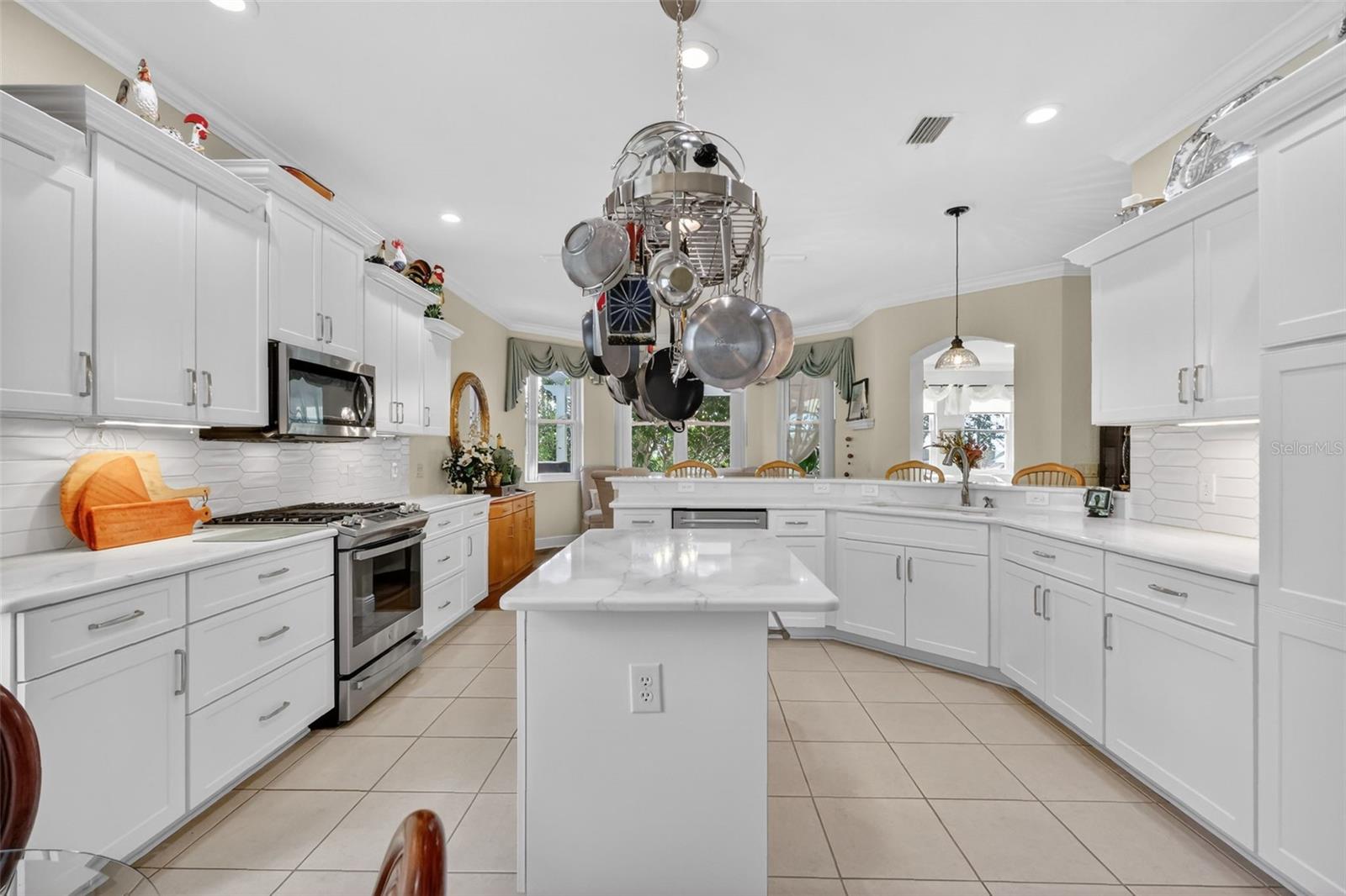 Image 5 of 37 For 2132 Blackville Drive