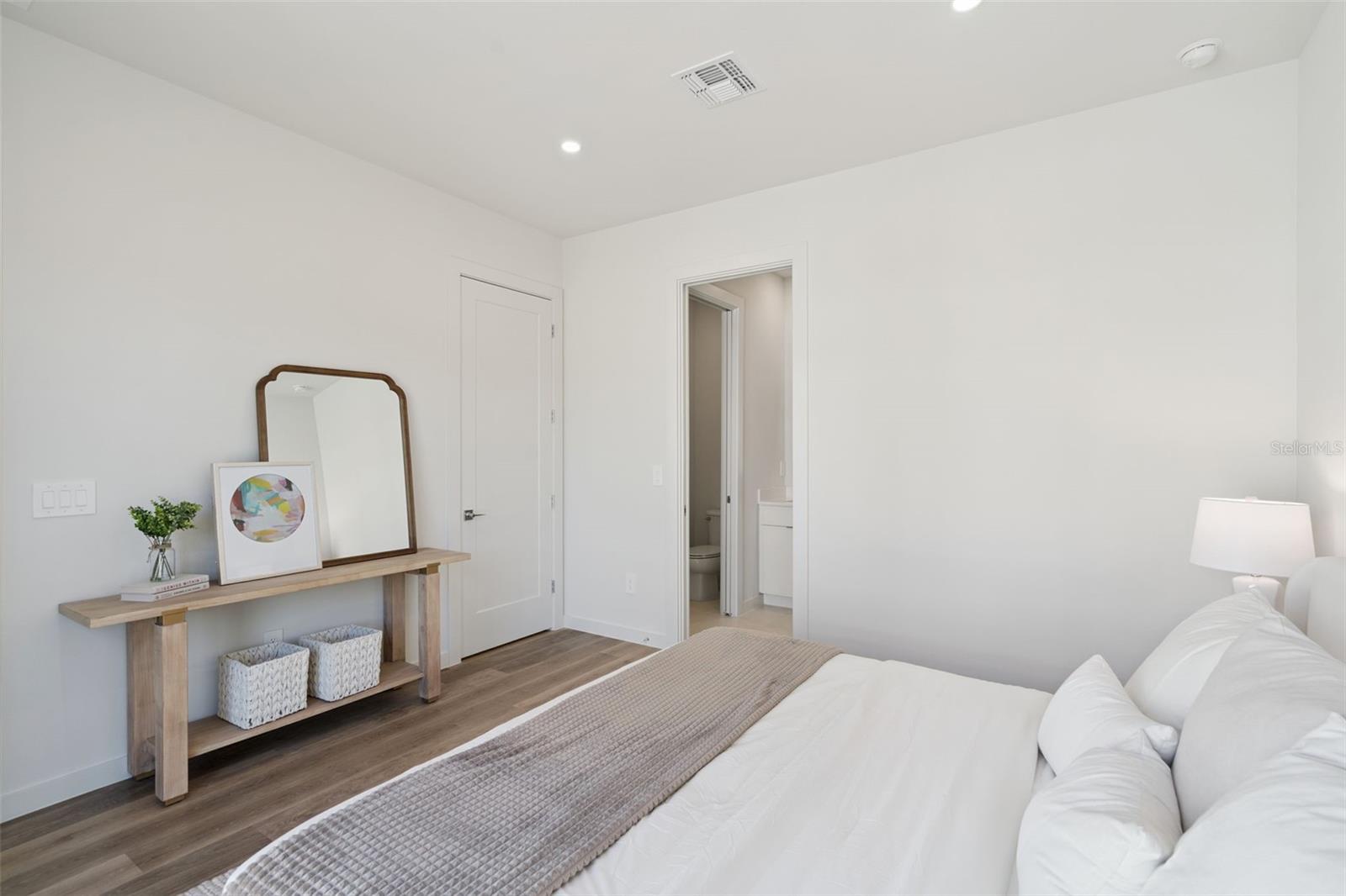 Image 11 of 20 For 454 Skyfield Court