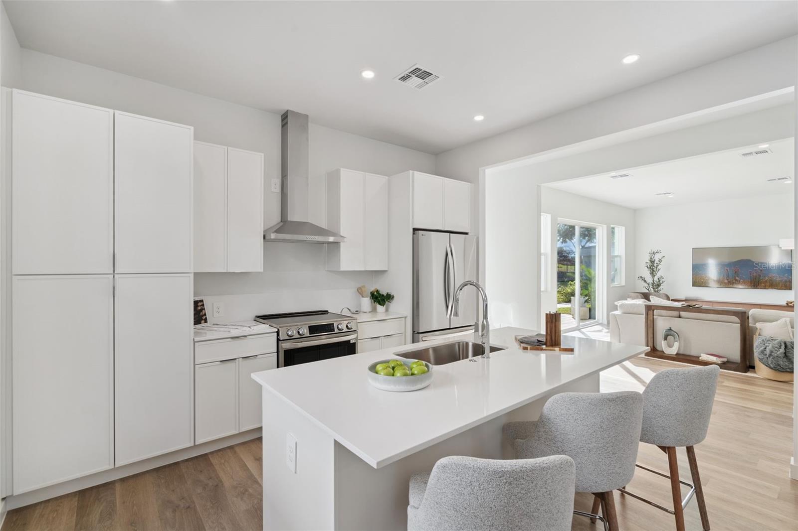 Image 4 of 20 For 454 Skyfield Court