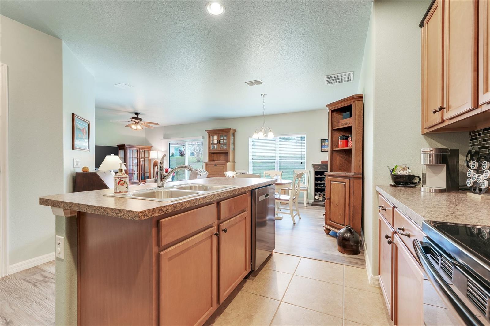 Image 10 of 30 For 456 Kestrel Drive