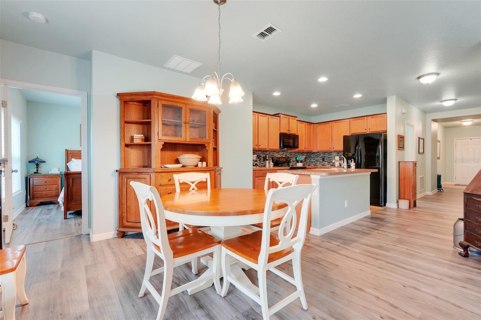 Image 11 of 30 For 456 Kestrel Drive