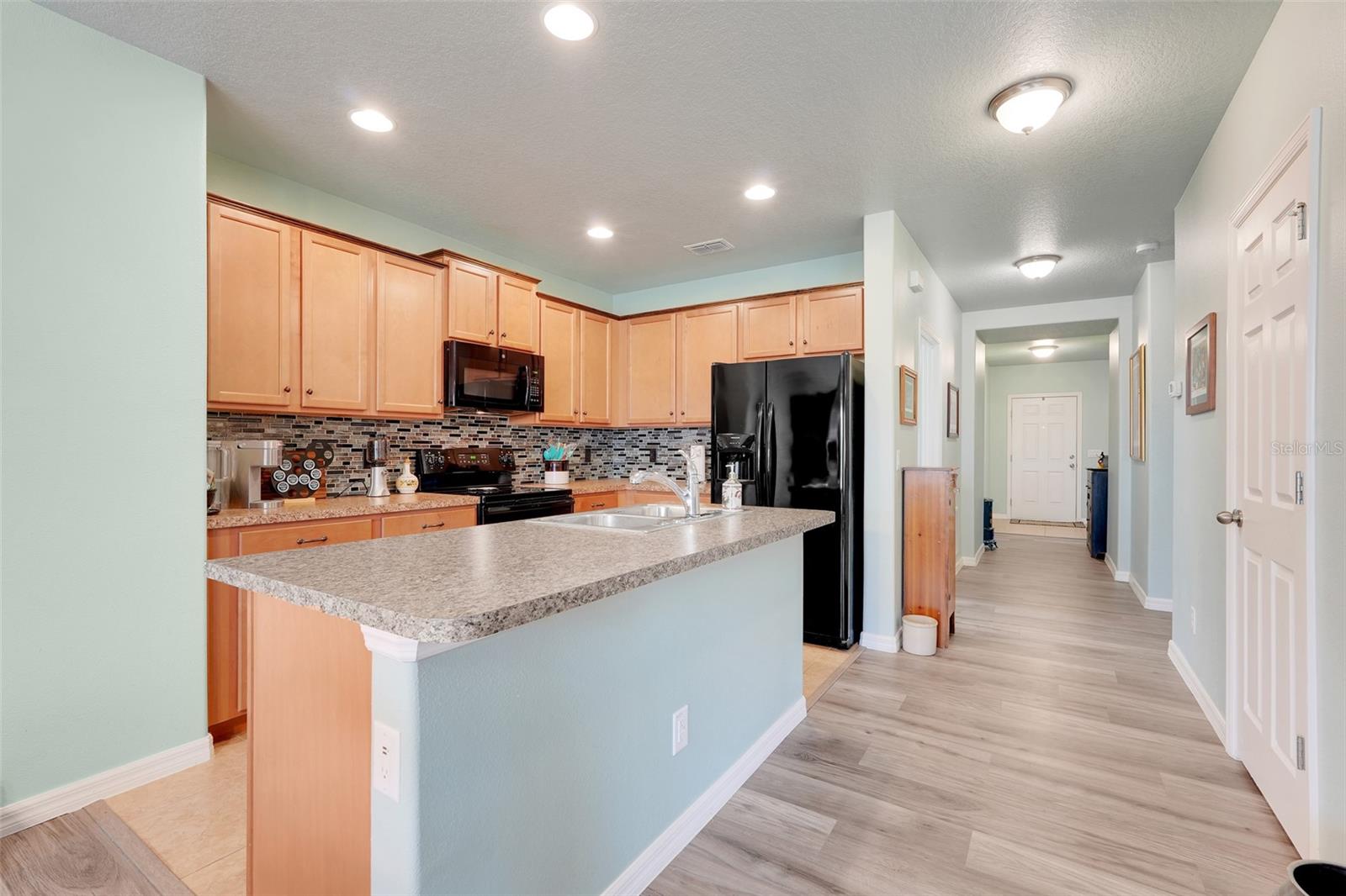 Image 7 of 30 For 456 Kestrel Drive