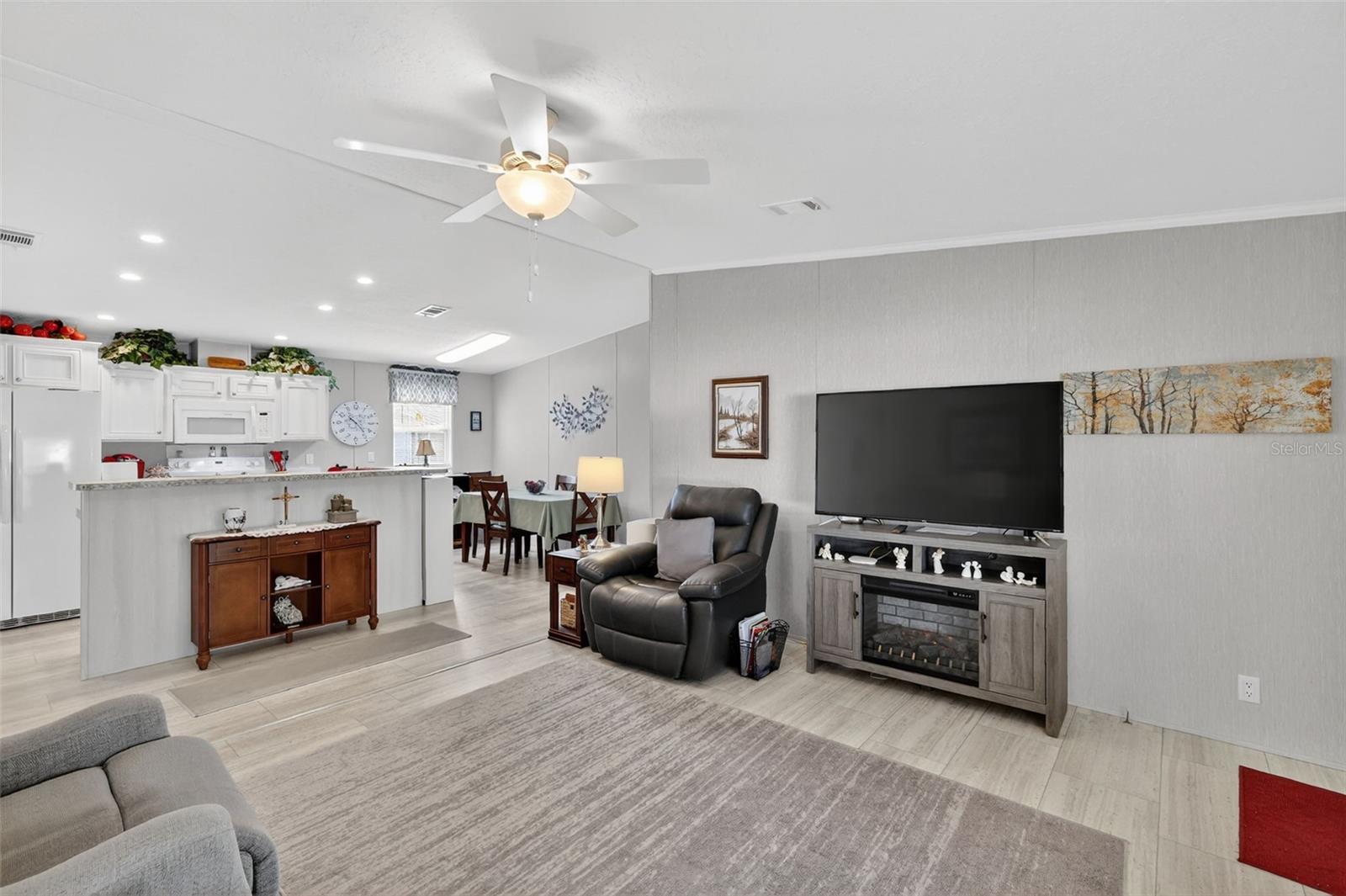 Image 4 of 40 For 11523 Marvell Way