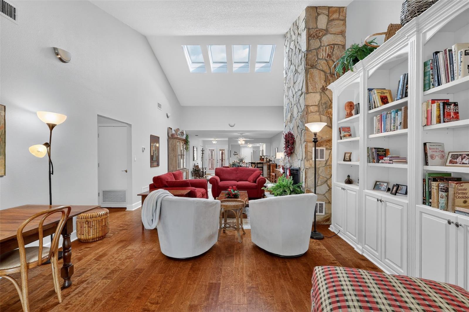 Image 14 of 47 For 100 Tremain Street F1