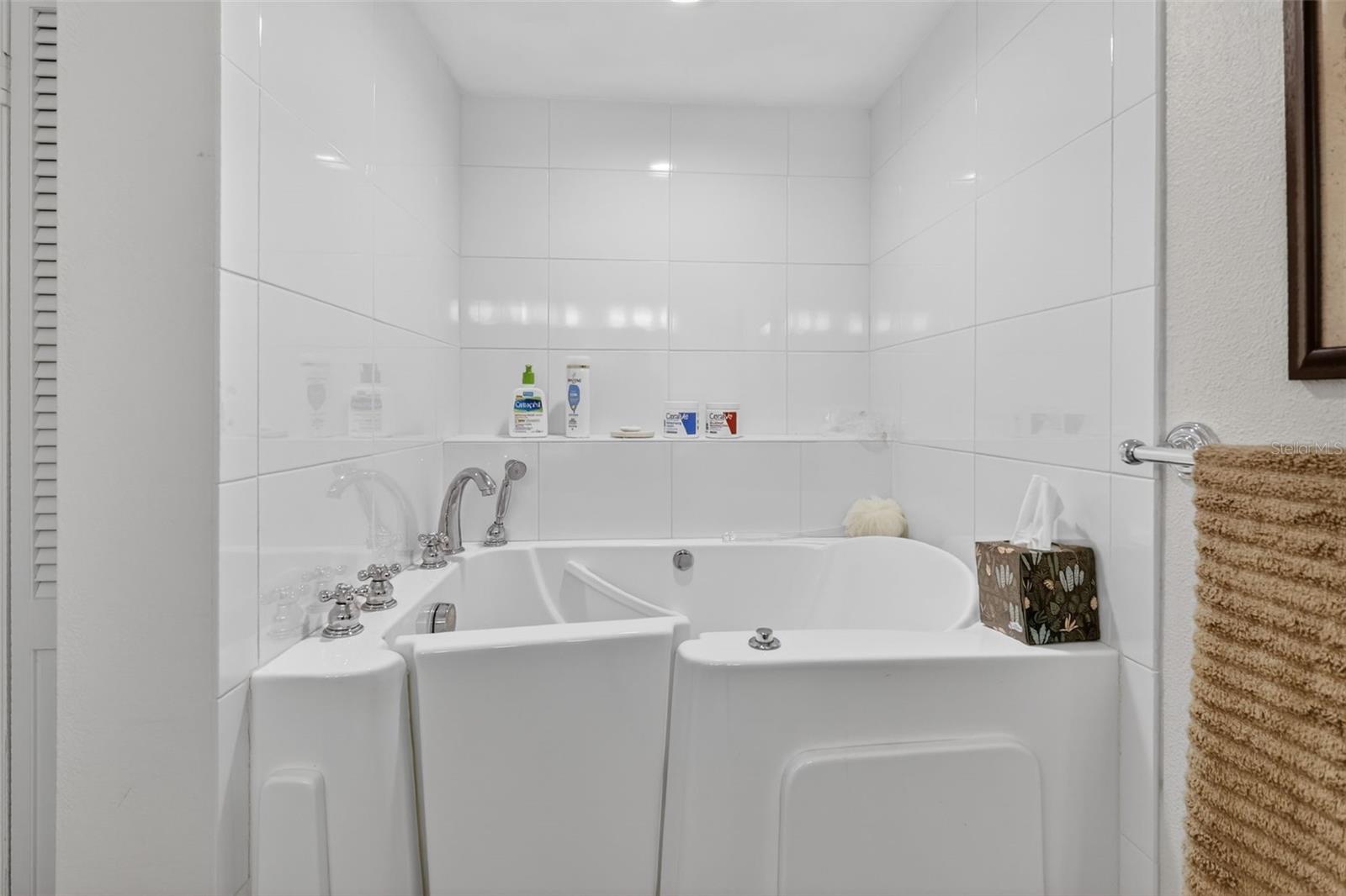 Image 22 of 47 For 100 Tremain Street F1