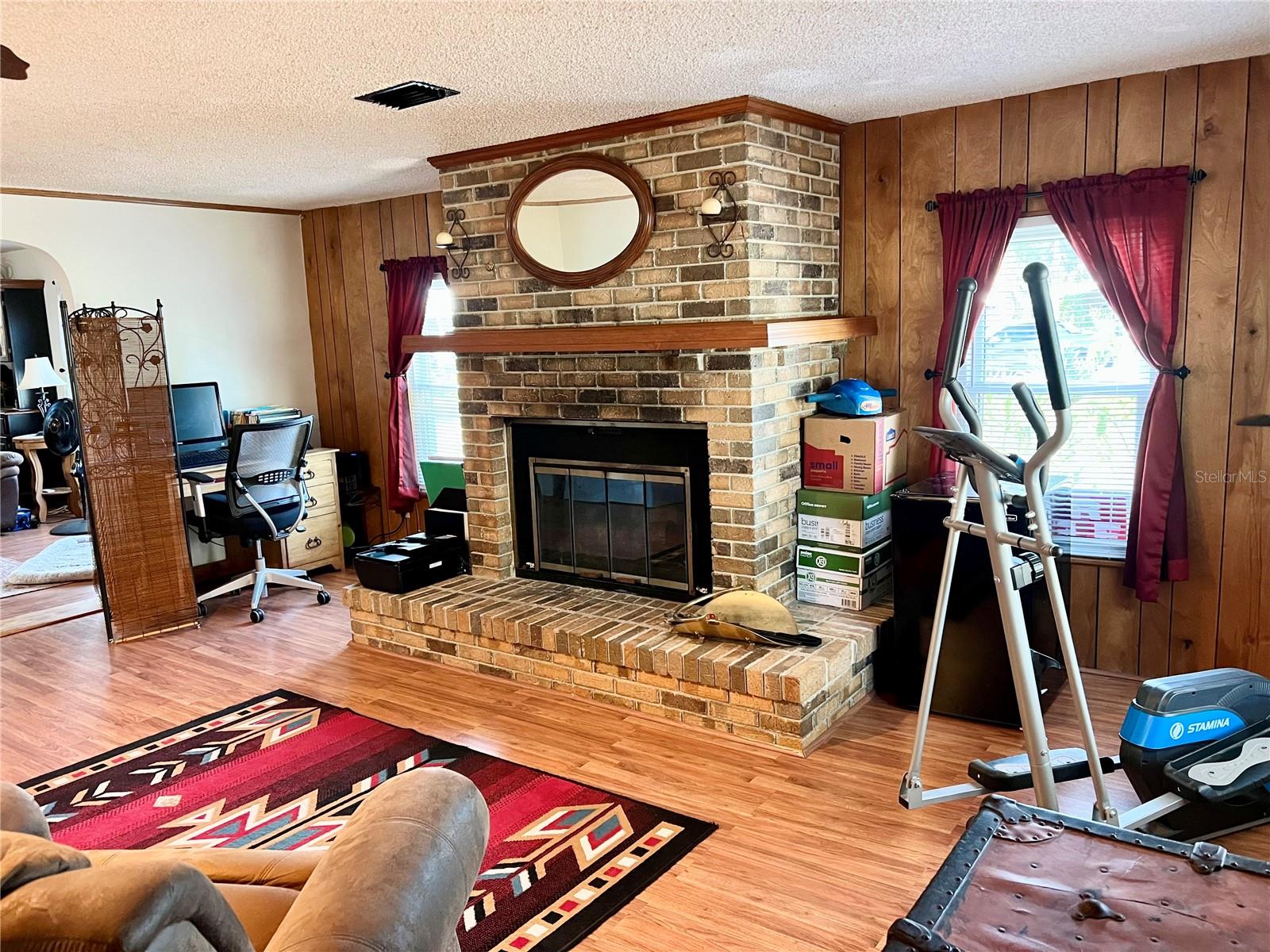 Image 10 of 57 For 2 Bobwhite Road