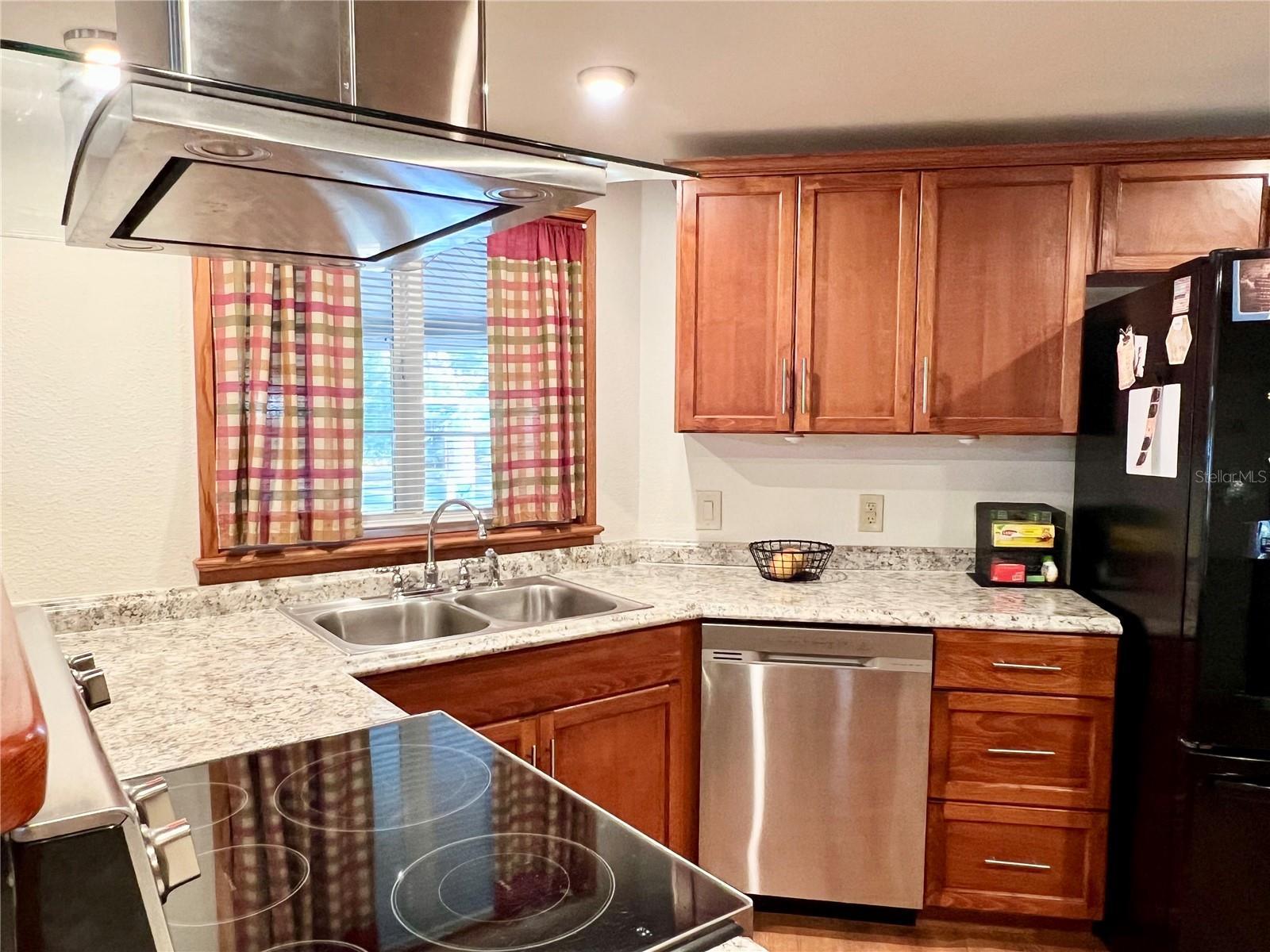 Image 23 of 57 For 2 Bobwhite Road