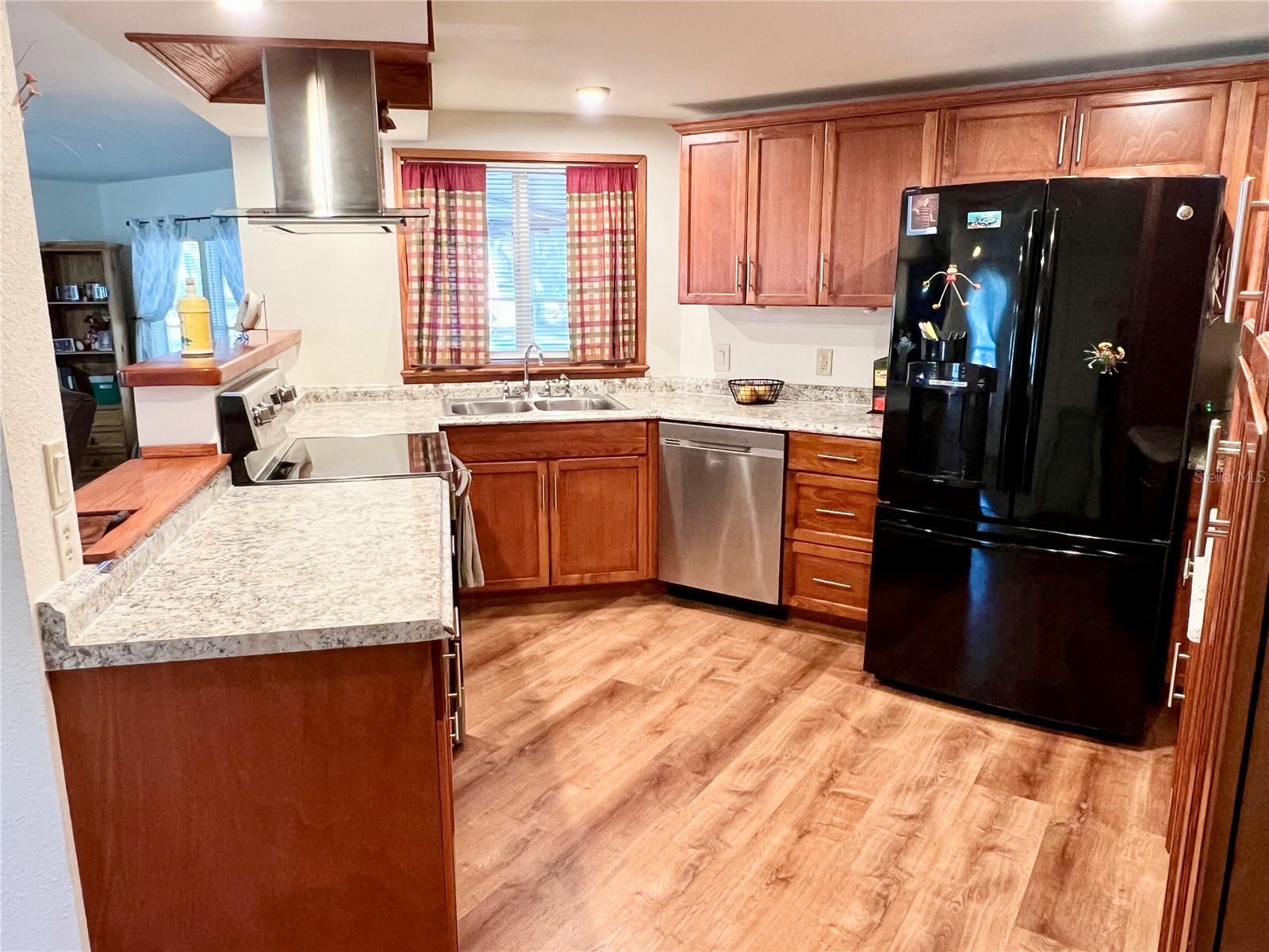 Image 24 of 57 For 2 Bobwhite Road