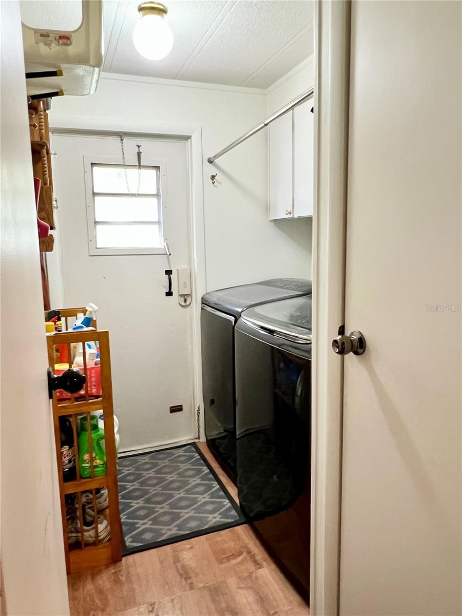 Image 28 of 57 For 2 Bobwhite Road