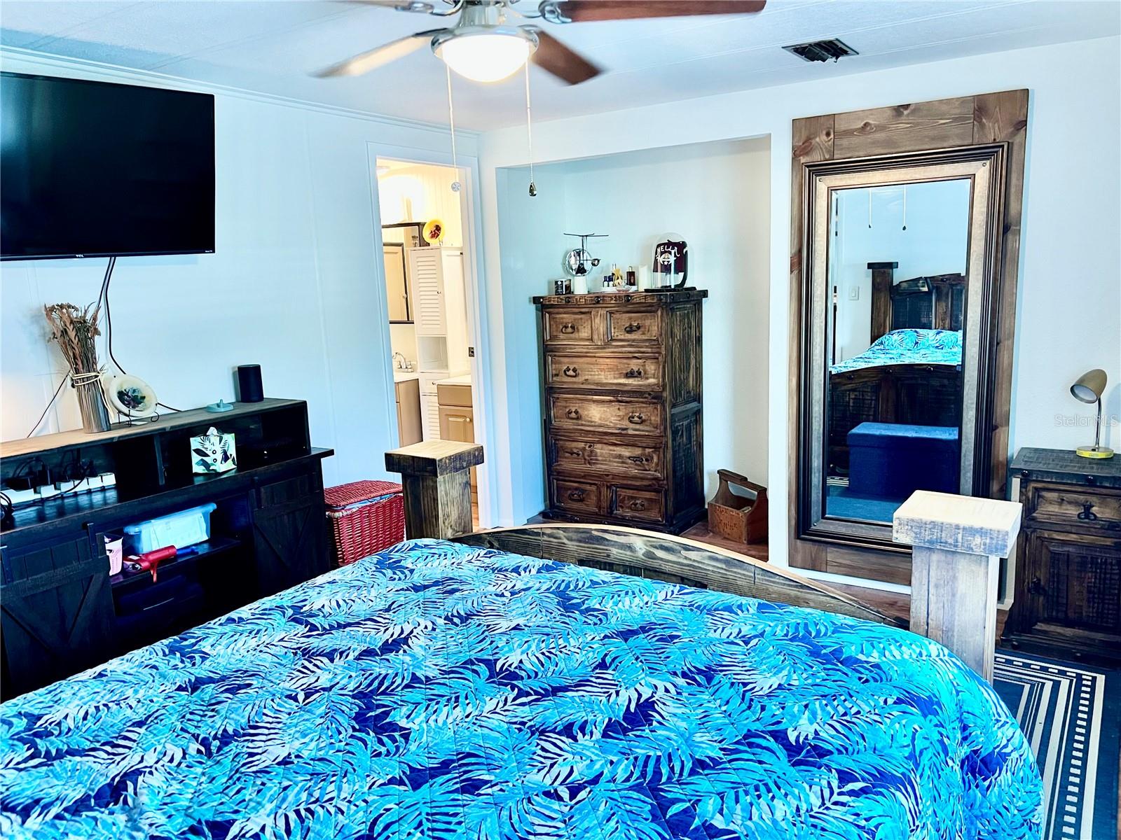 Image 31 of 57 For 2 Bobwhite Road