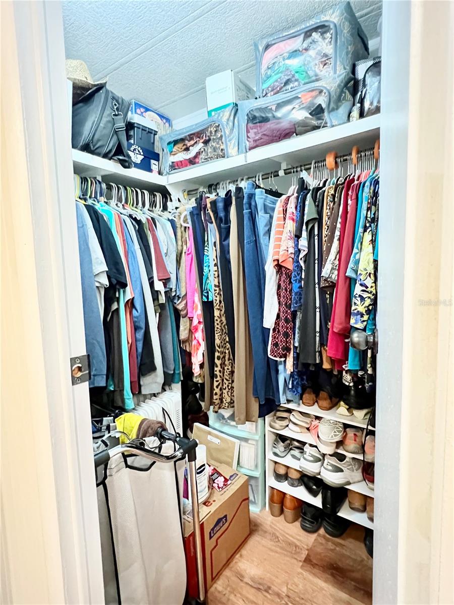 Image 35 of 57 For 2 Bobwhite Road