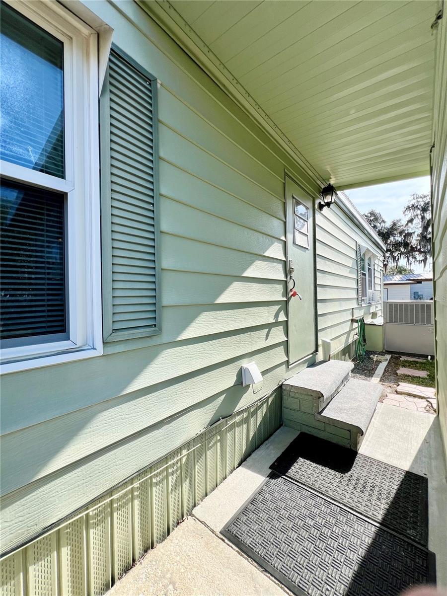 Image 42 of 57 For 2 Bobwhite Road