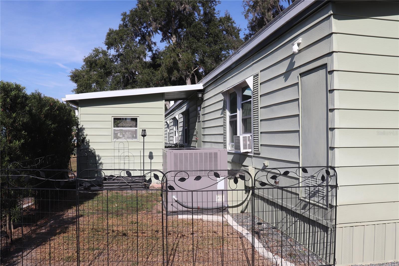 Image 46 of 57 For 2 Bobwhite Road