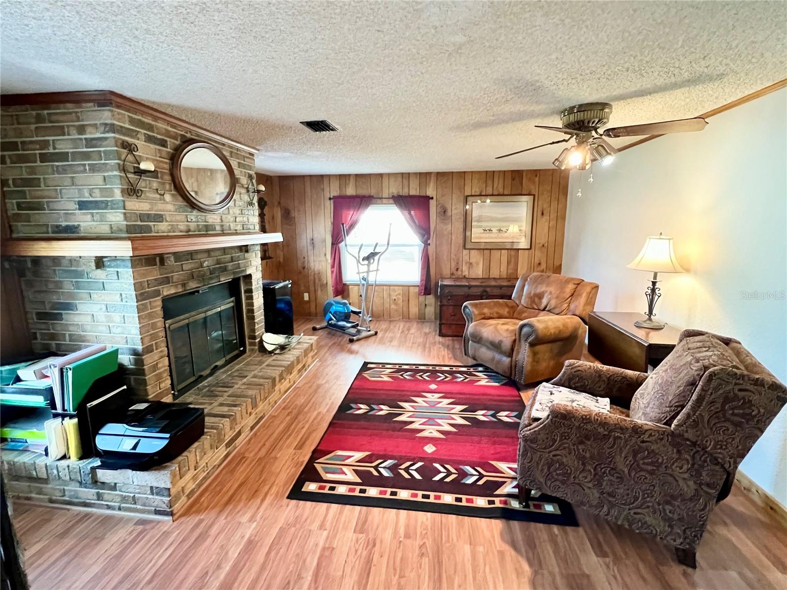 Image 8 of 57 For 2 Bobwhite Road