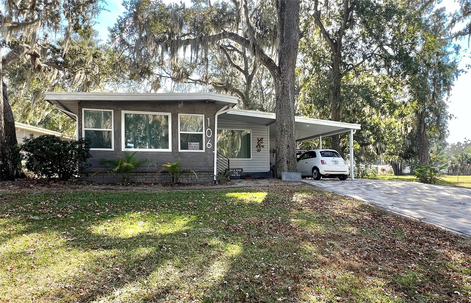 Details for 106 Royal Palm Drive, LEESBURG, FL 34748
