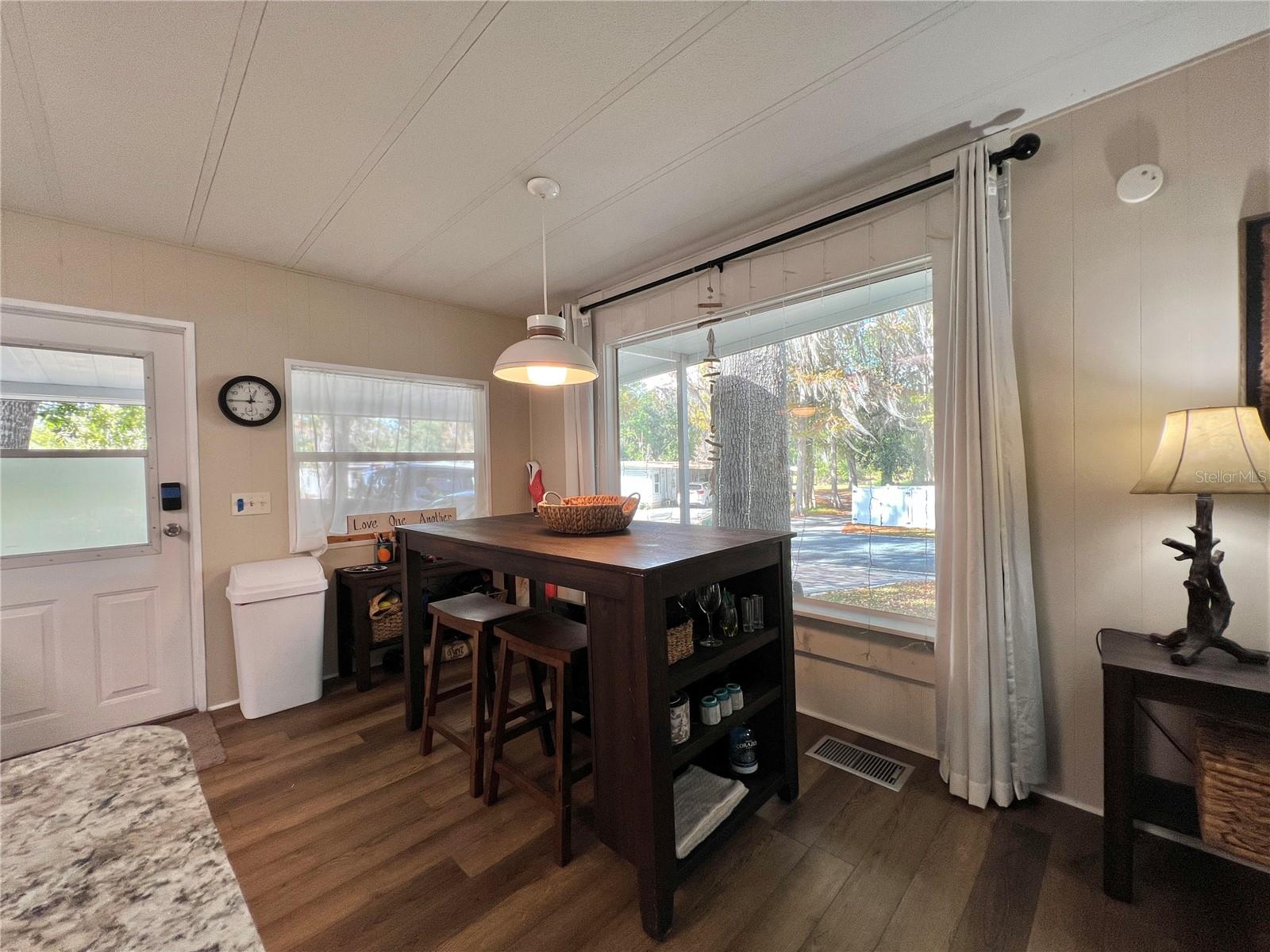 Image 19 of 61 For 106 Royal Palm Drive