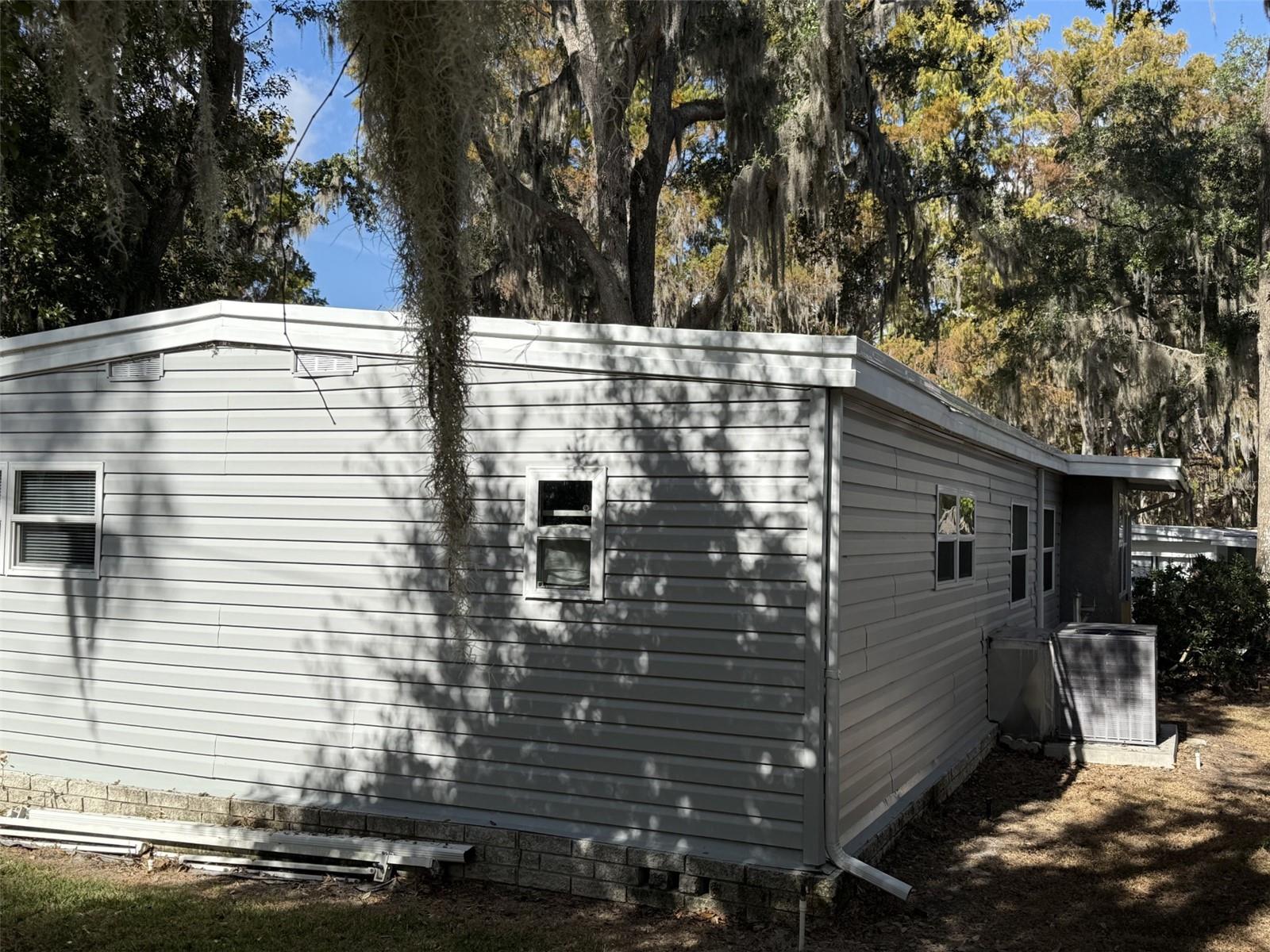 Image 53 of 61 For 106 Royal Palm Drive