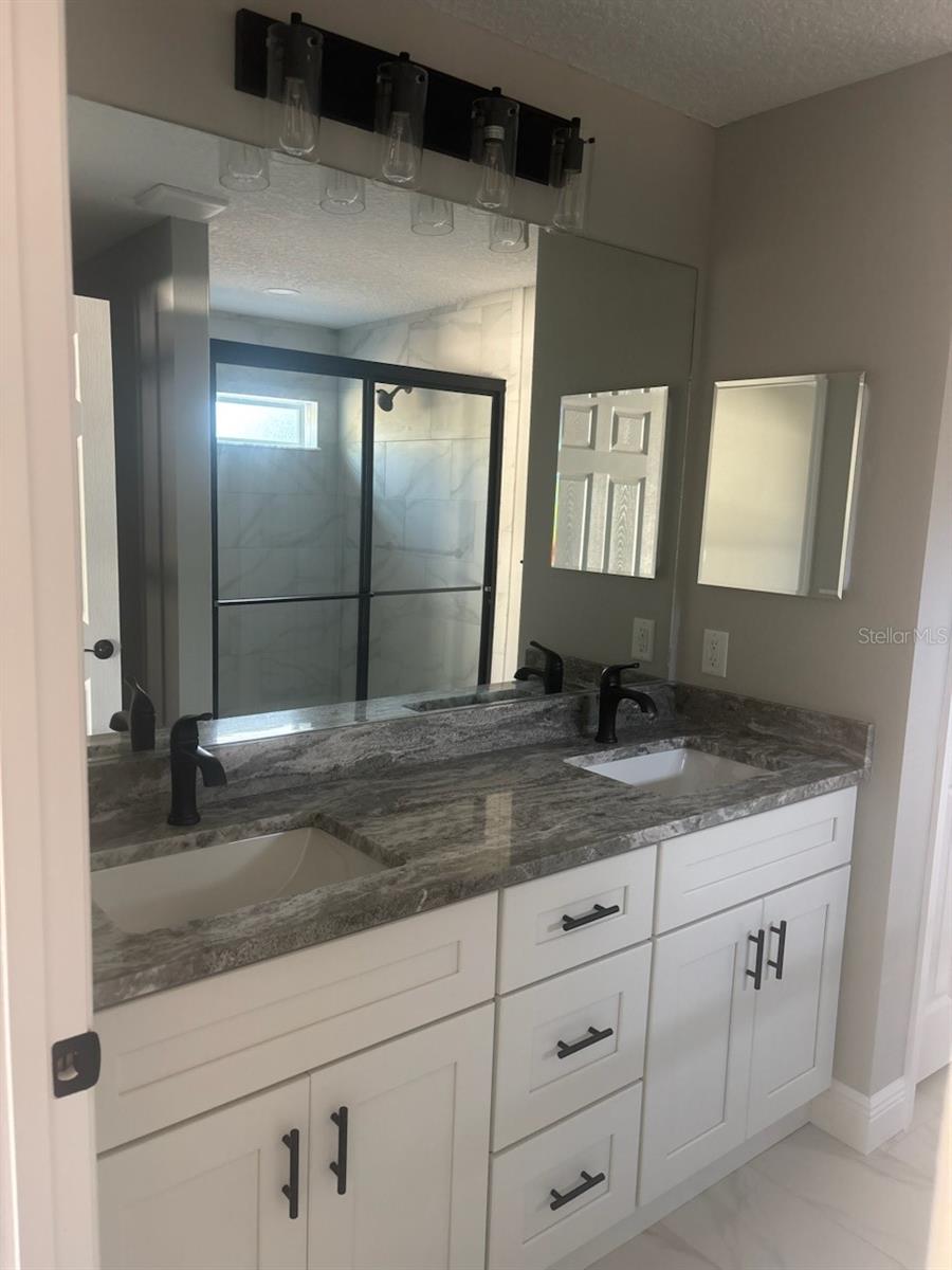 Image 23 of 35 For 8937 Cortlandt Drive