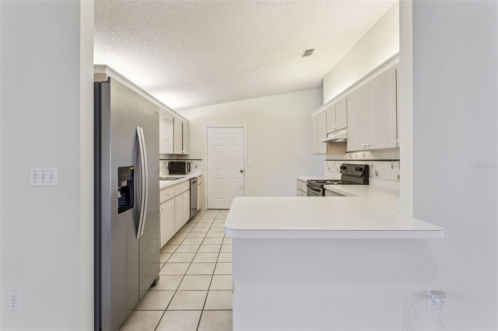 Image 14 of 34 For 17960 108th Court