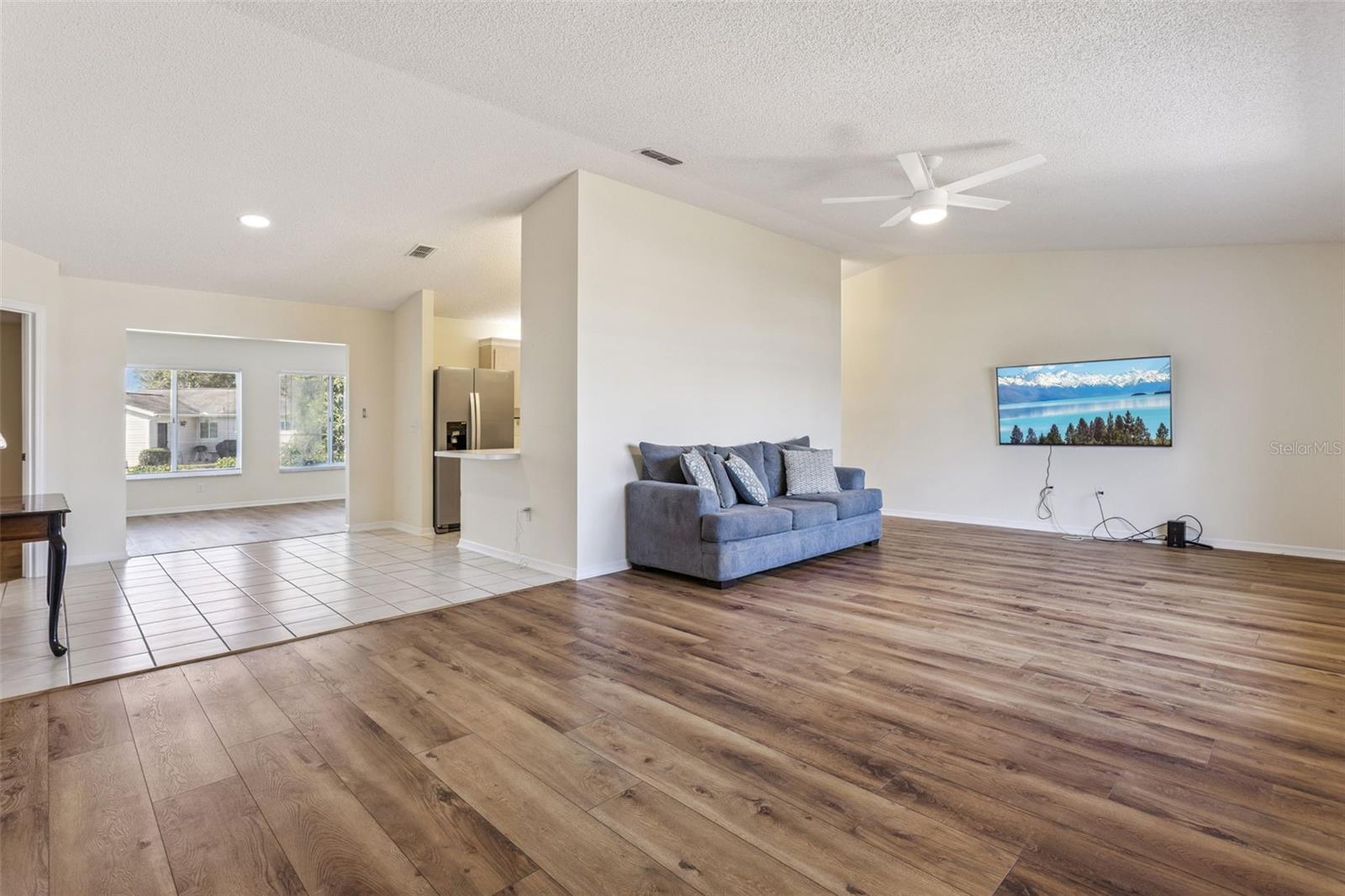 Image 4 of 34 For 17960 108th Court