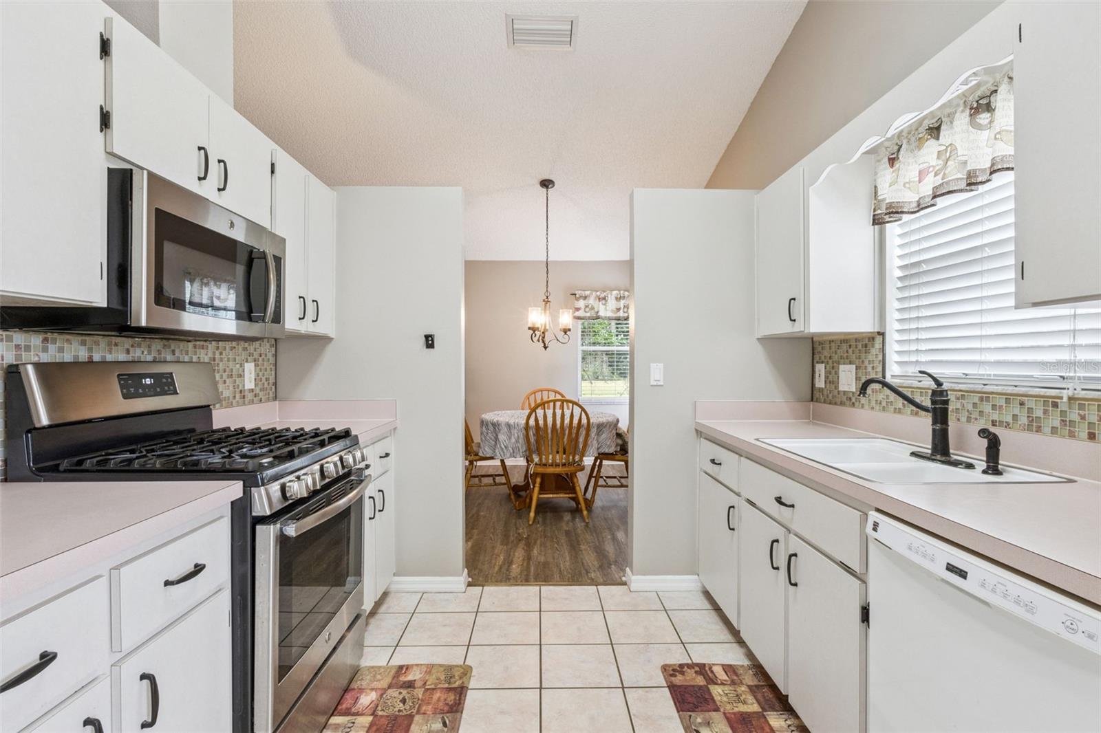 Image 15 of 73 For 26320 Evert Street