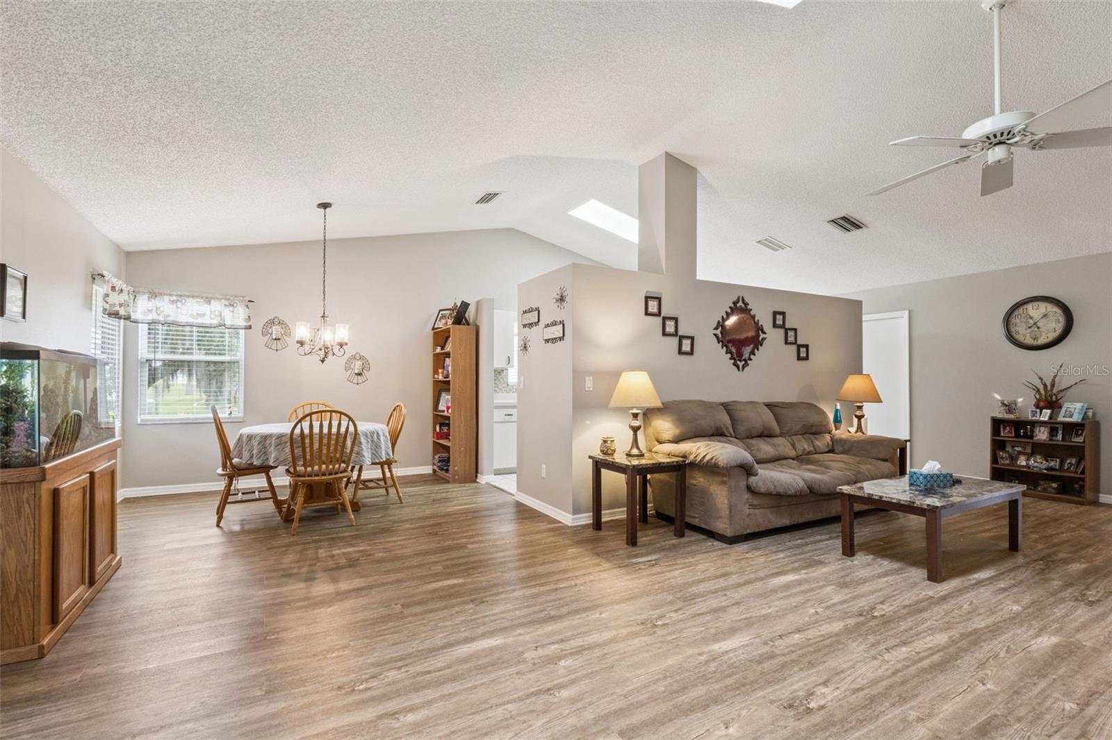 Image 7 of 73 For 26320 Evert Street