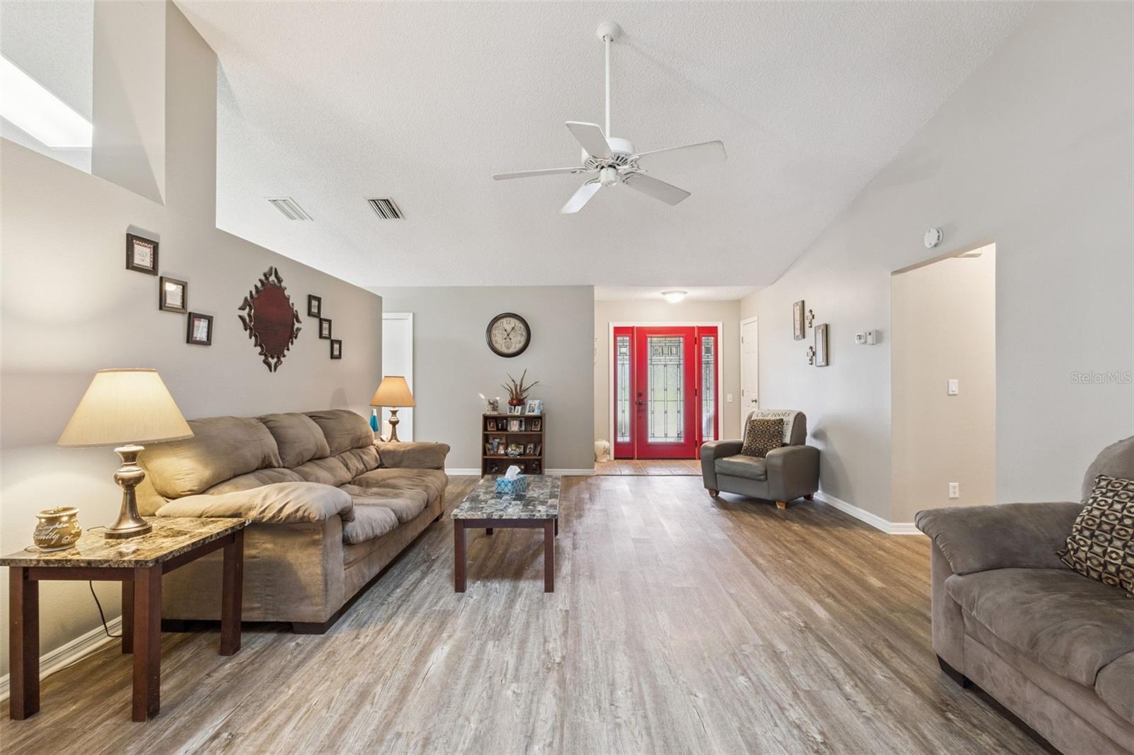 Image 9 of 73 For 26320 Evert Street