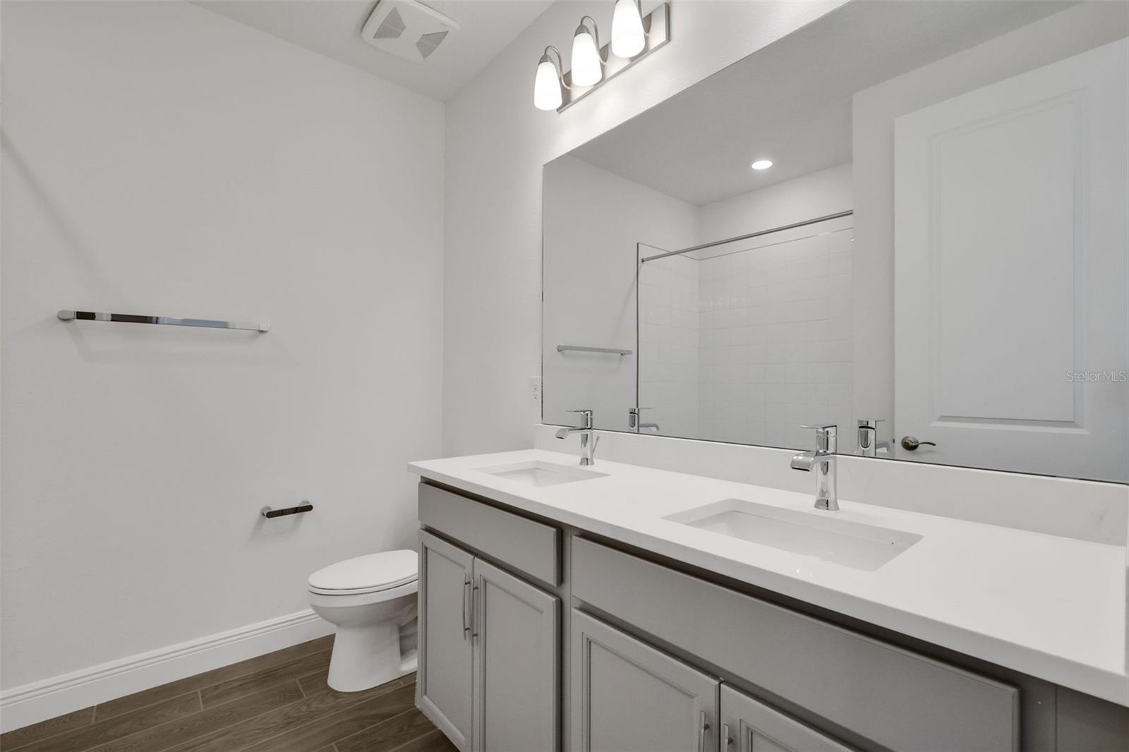 Image 23 of 51 For 9313 Gulf Haven Drive