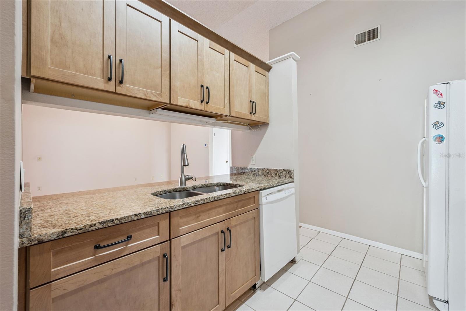 Image 11 of 34 For 1026 Covington Street