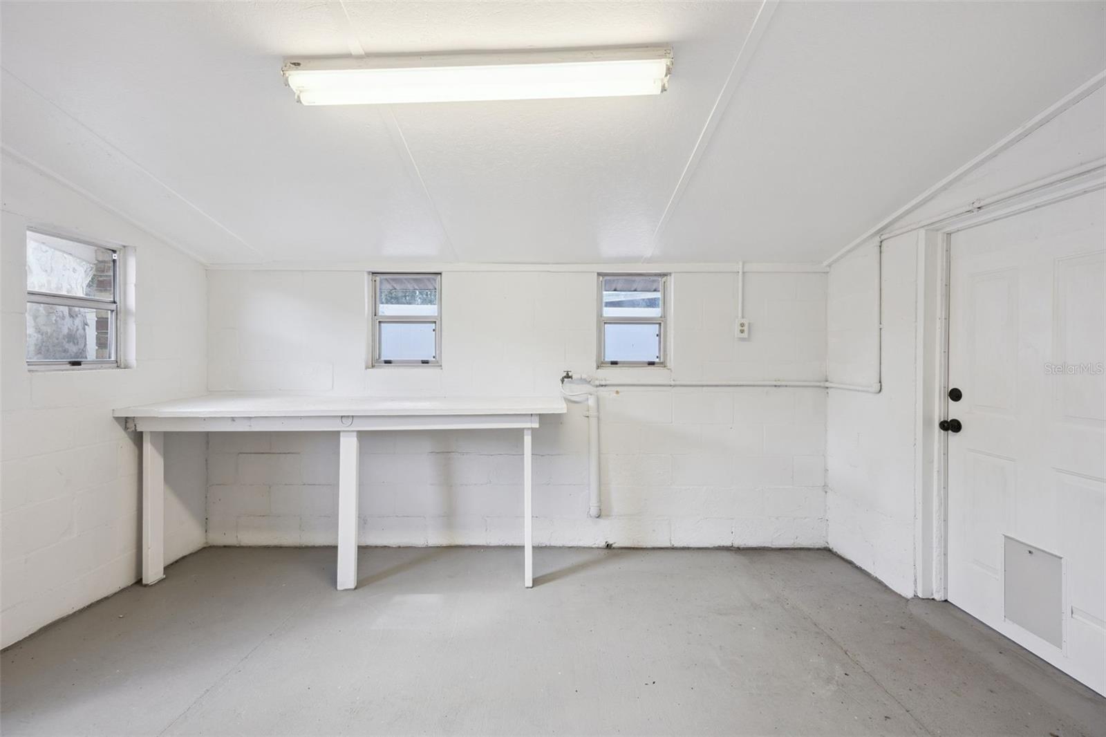 Image 25 of 36 For 12150 Virginia Drive