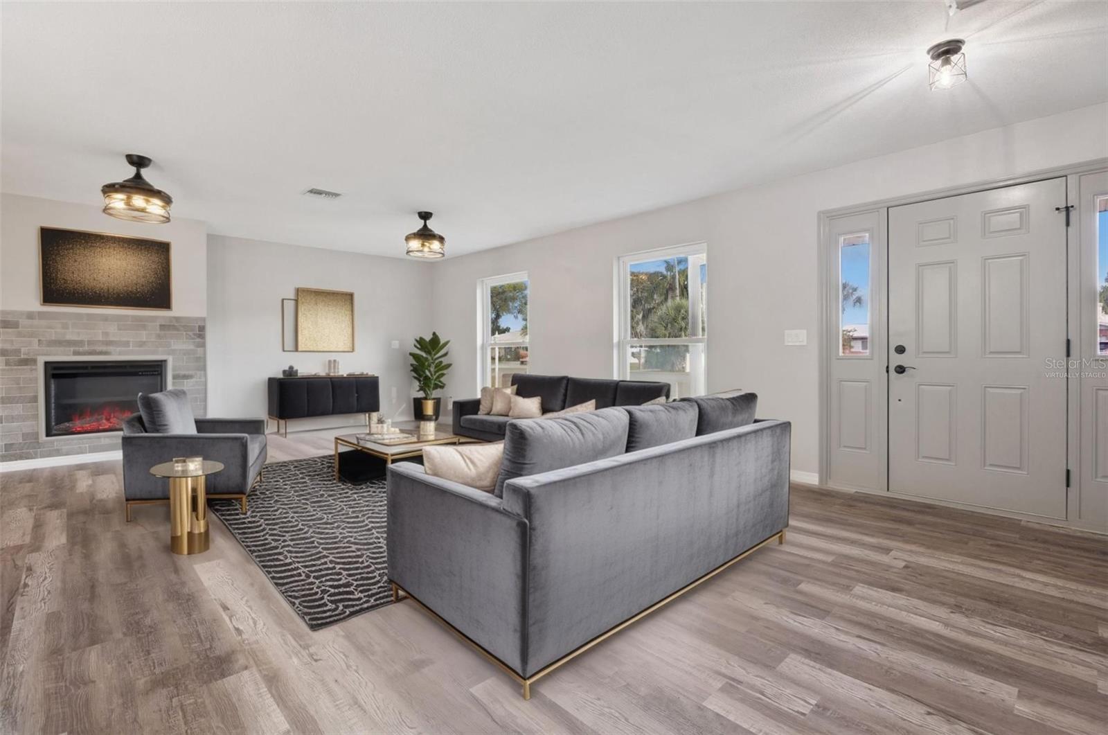 Image 5 of 36 For 12150 Virginia Drive