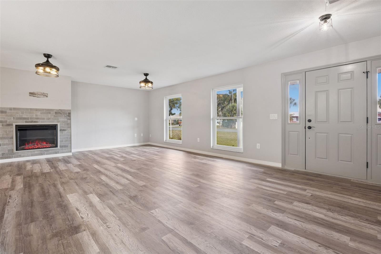 Image 6 of 36 For 12150 Virginia Drive