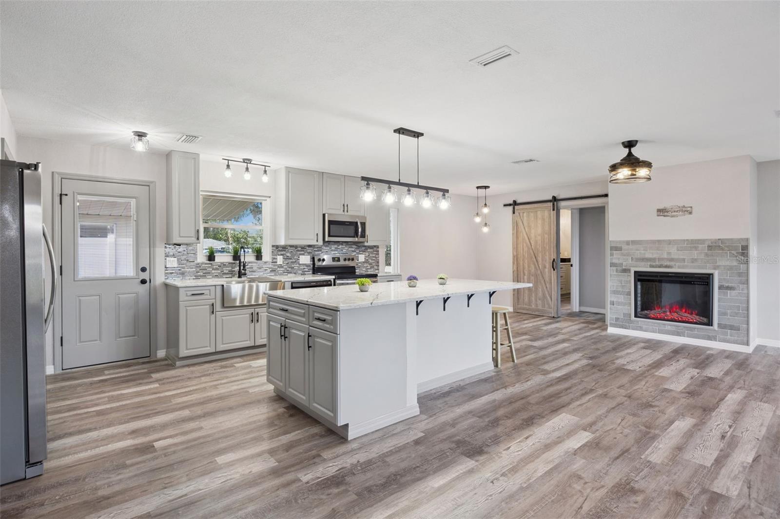 Image 7 of 36 For 12150 Virginia Drive