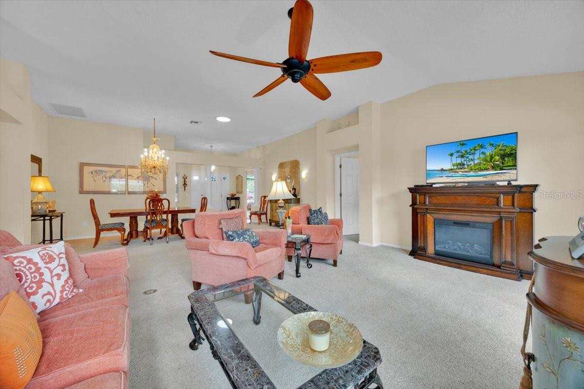 Image 9 of 29 For 802 Miranda Way