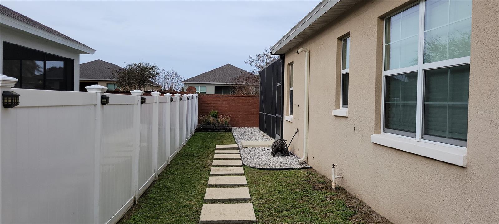 Image 30 of 33 For 16084 Shasta Street