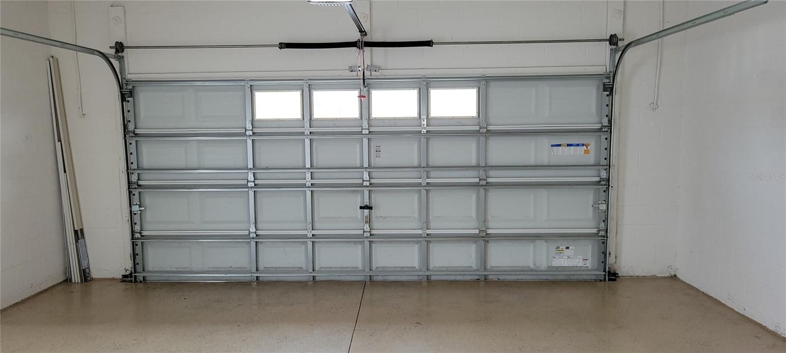 Image 32 of 33 For 16084 Shasta Street