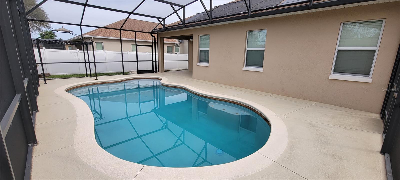 Image 6 of 33 For 16084 Shasta Street