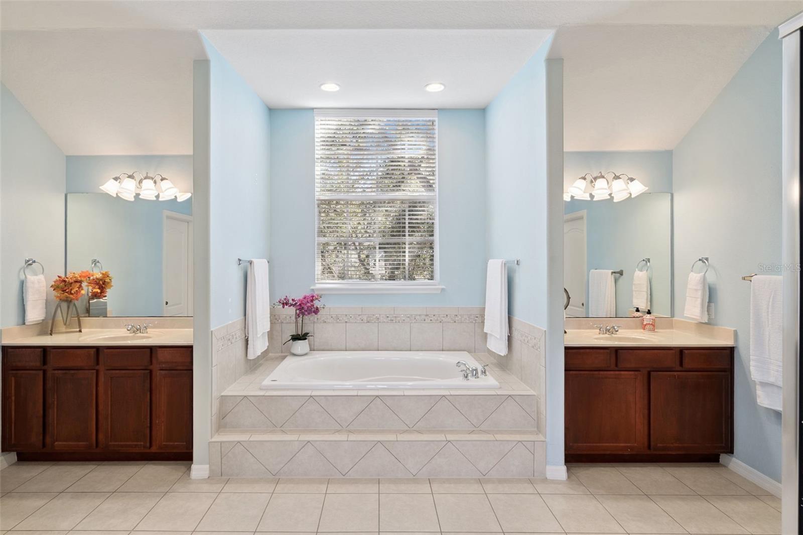 Image 16 of 54 For 241 Nautica Mile Drive