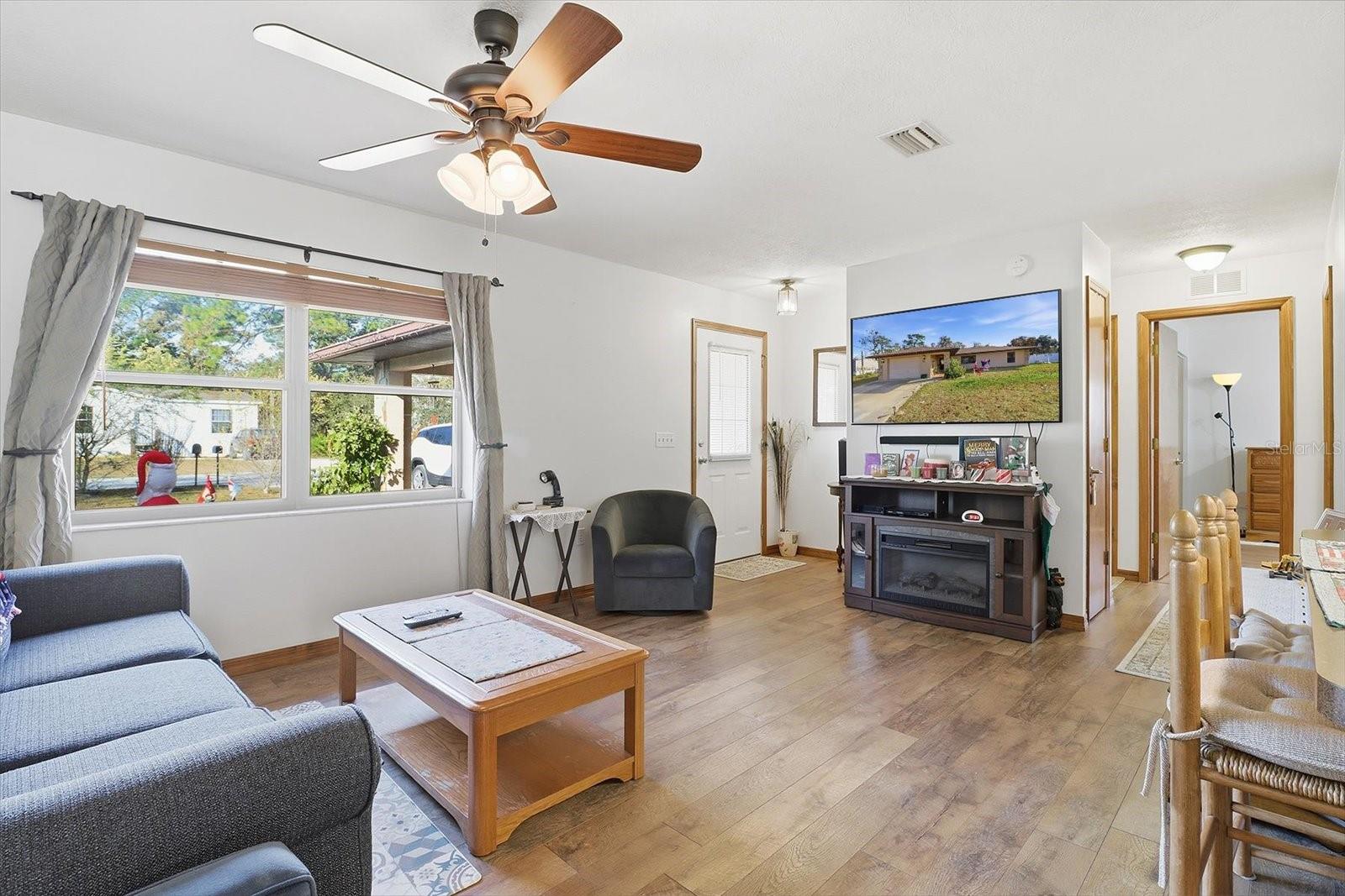 Image 14 of 45 For 5331 Heloise Terrace