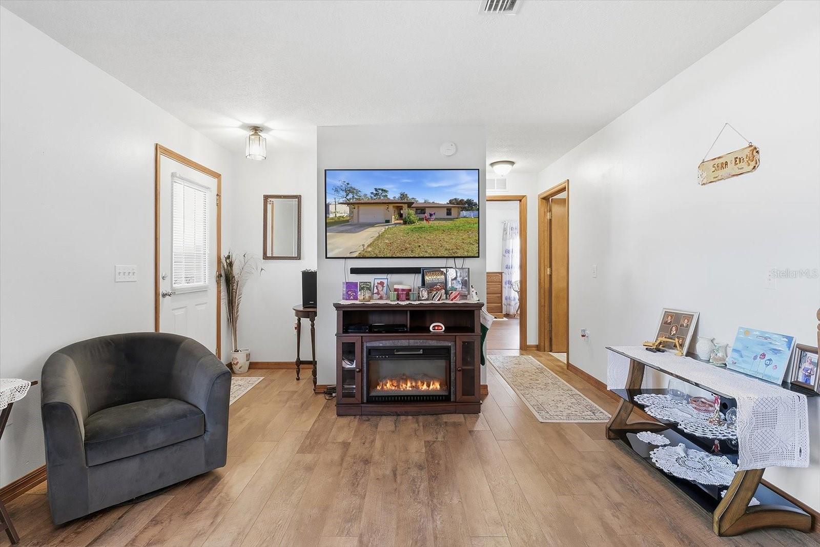 Image 15 of 45 For 5331 Heloise Terrace