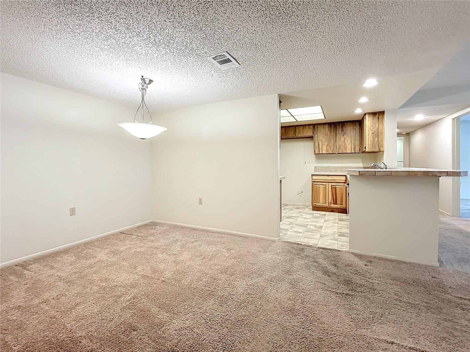 Image 7 of 45 For 2587 Countryside Boulevard 6111