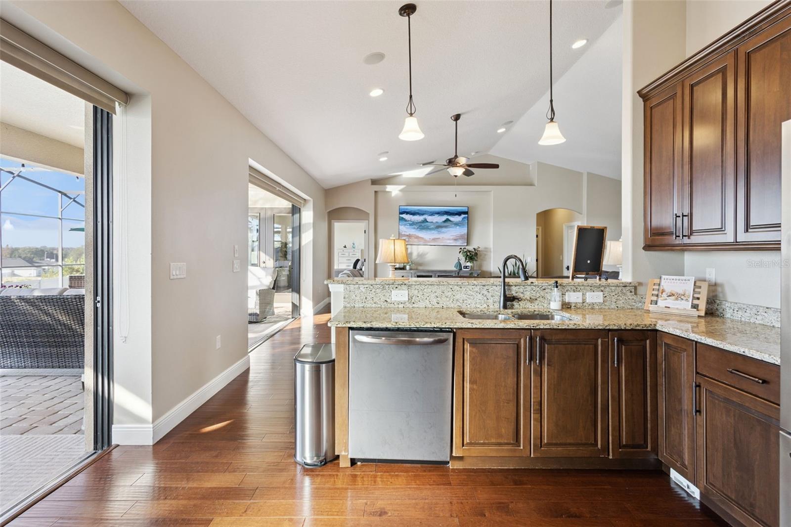 Image 11 of 47 For 9807 Royal Vista Avenue