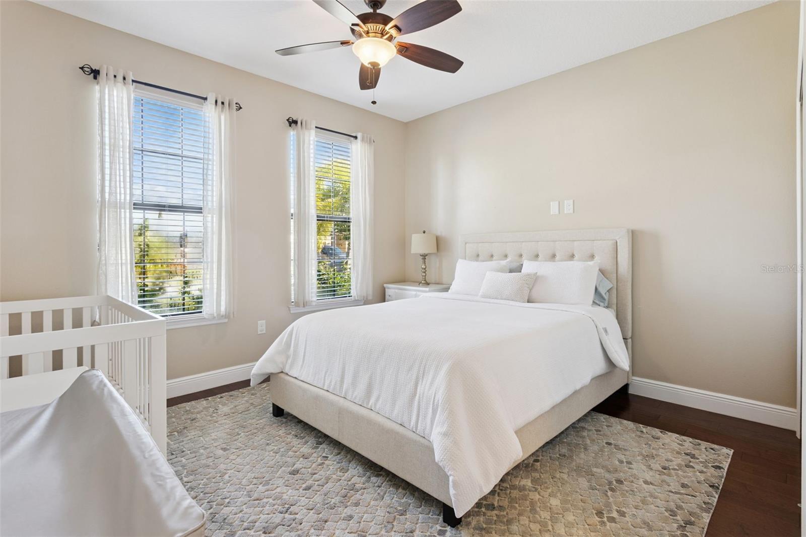 Image 22 of 47 For 9807 Royal Vista Avenue