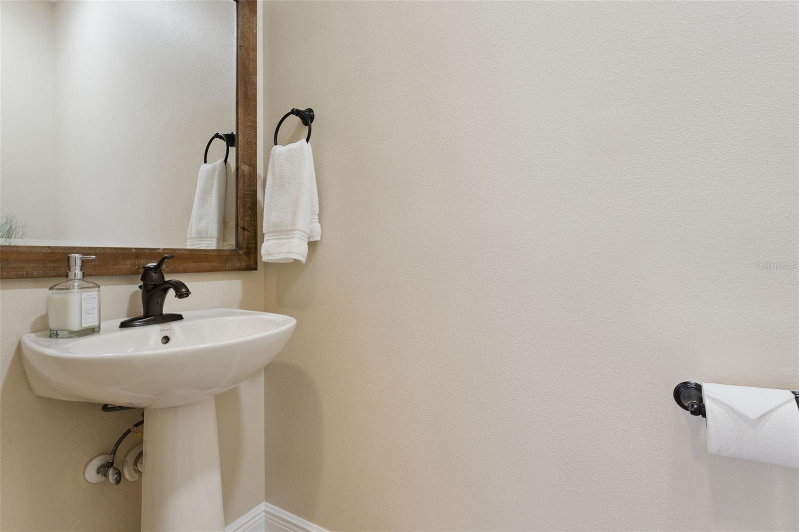 Image 28 of 47 For 9807 Royal Vista Avenue