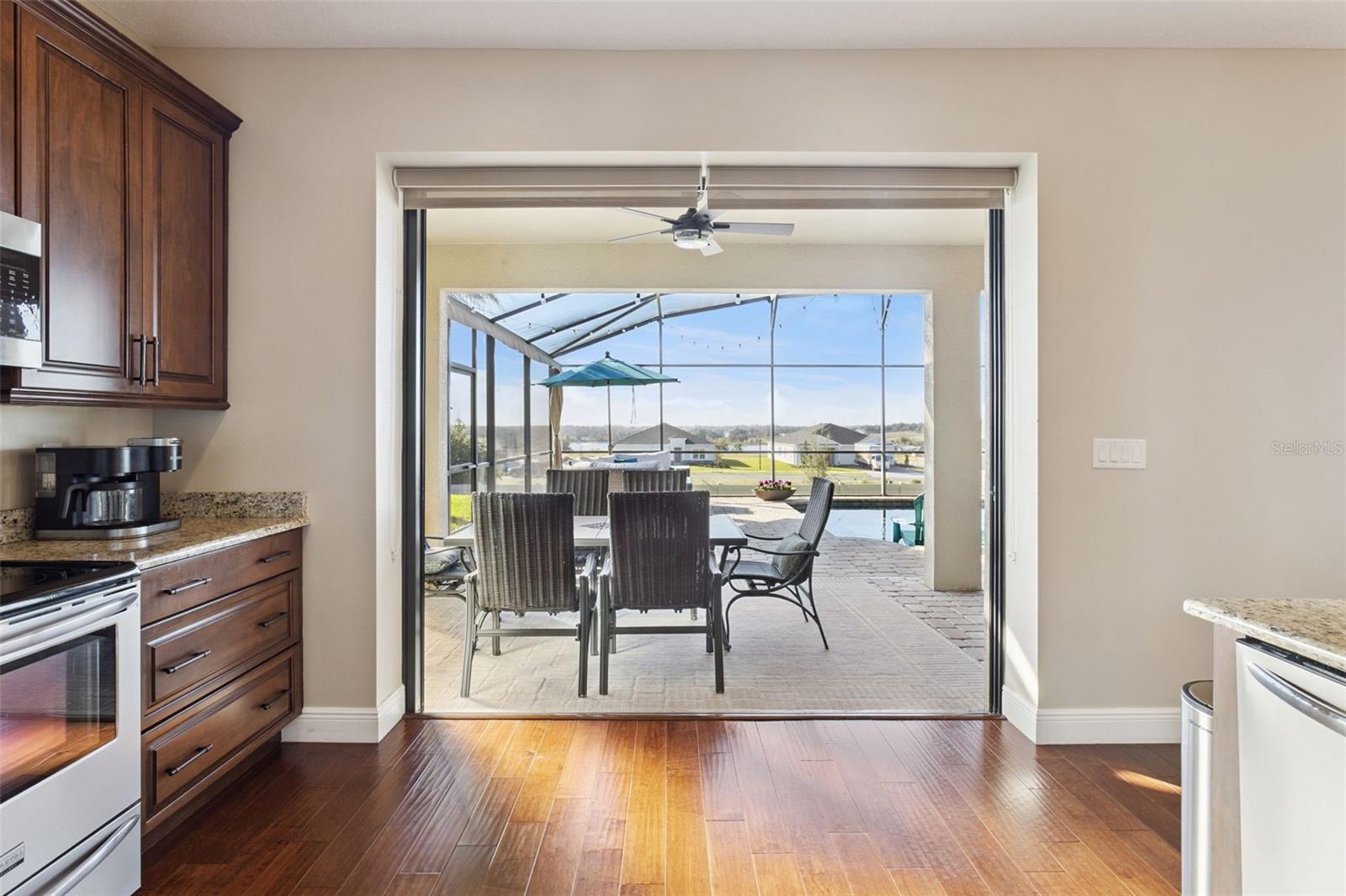 Image 29 of 47 For 9807 Royal Vista Avenue