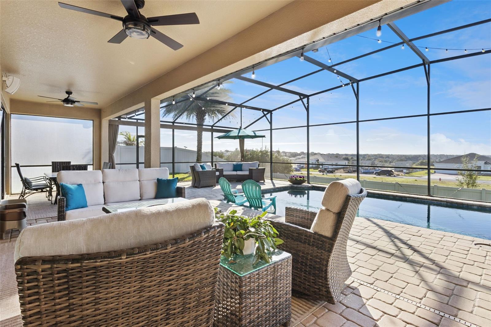 Image 32 of 47 For 9807 Royal Vista Avenue