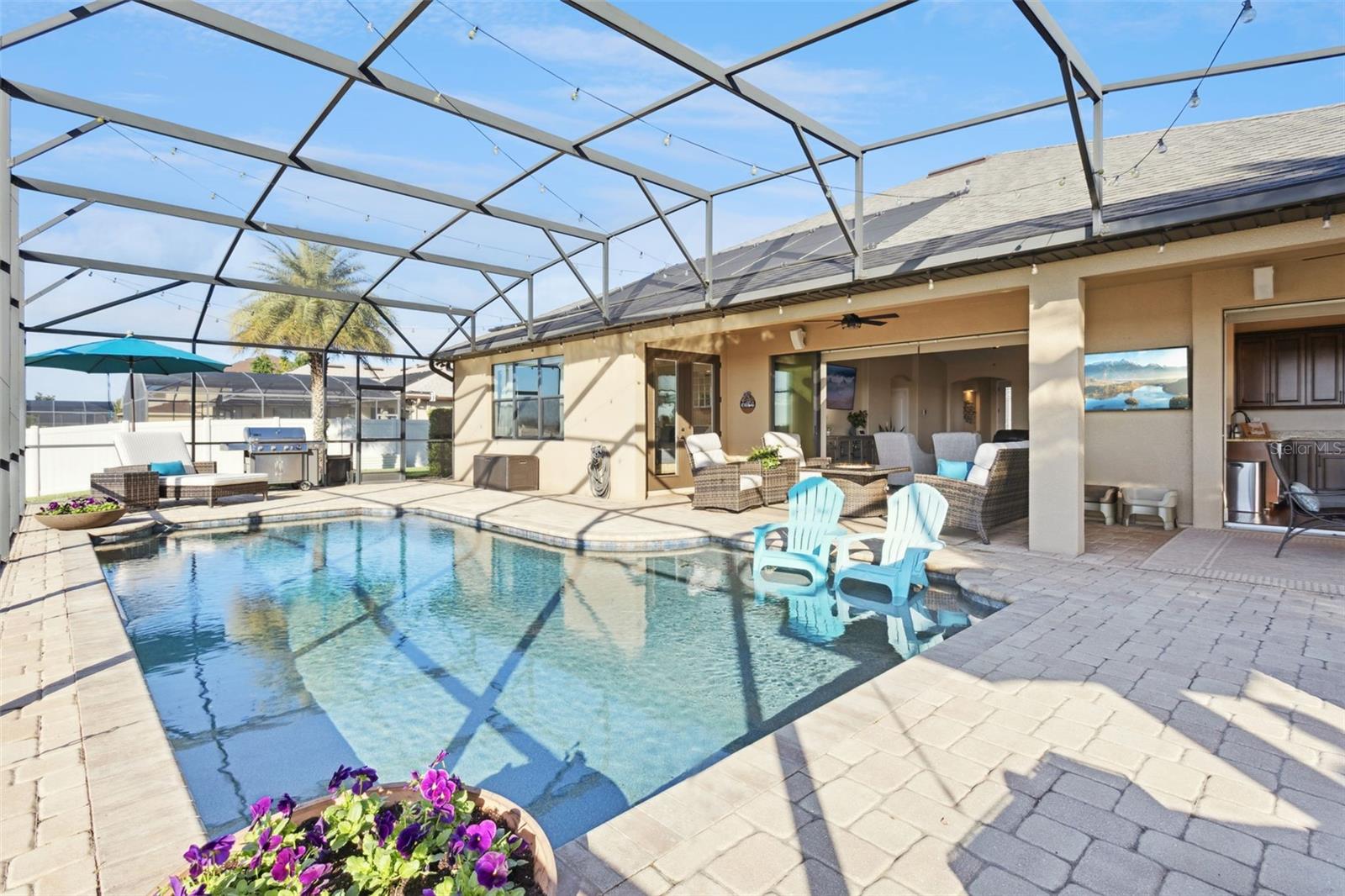 Image 33 of 47 For 9807 Royal Vista Avenue