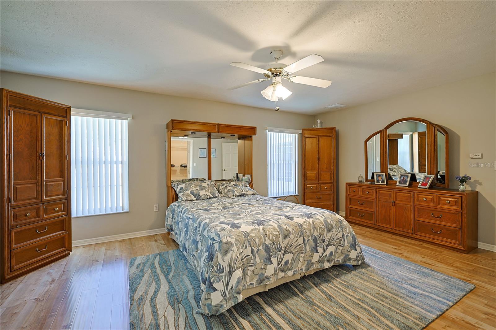 Image 19 of 39 For 8783 156 Place