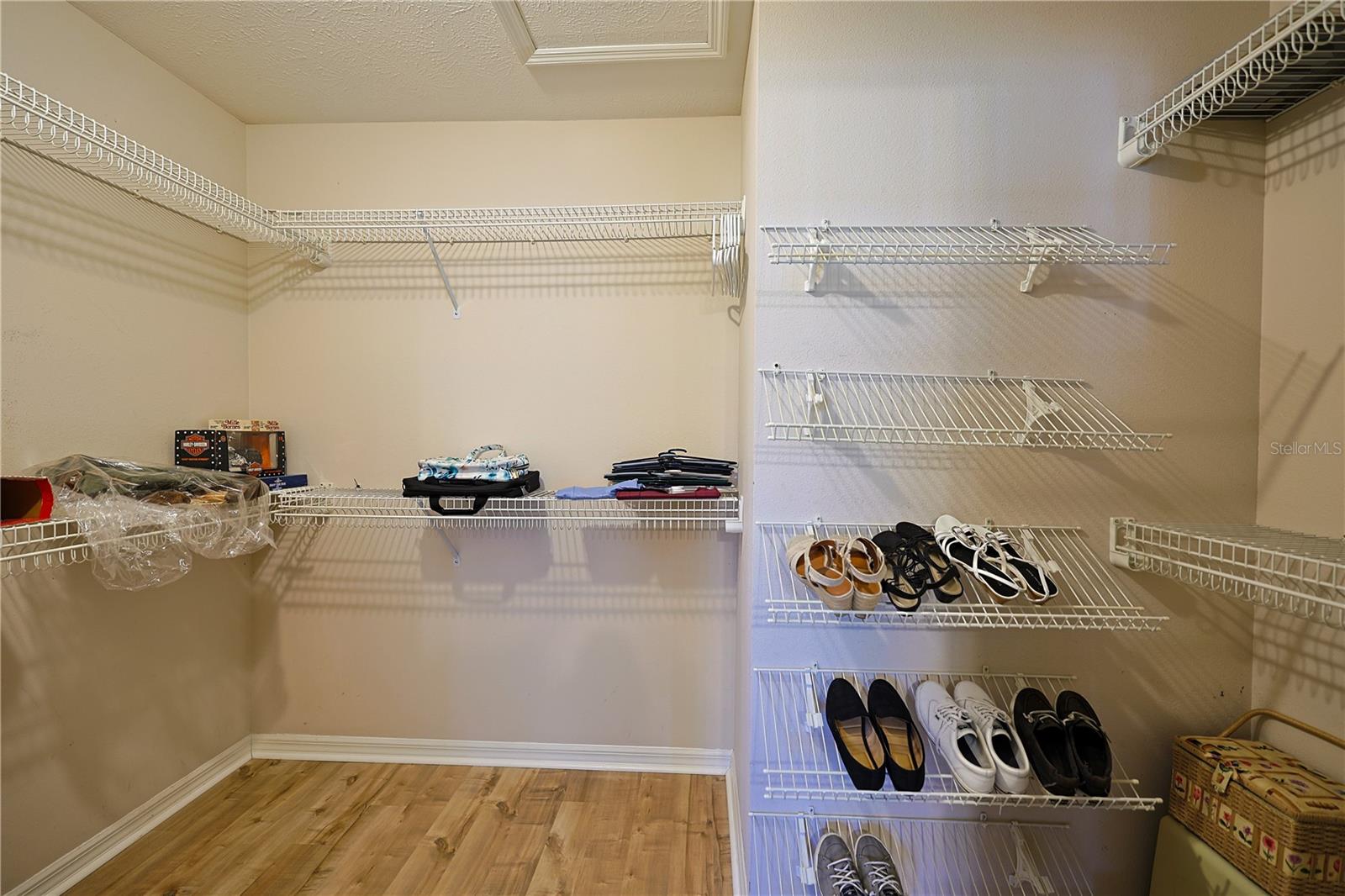 Image 20 of 39 For 8783 156 Place